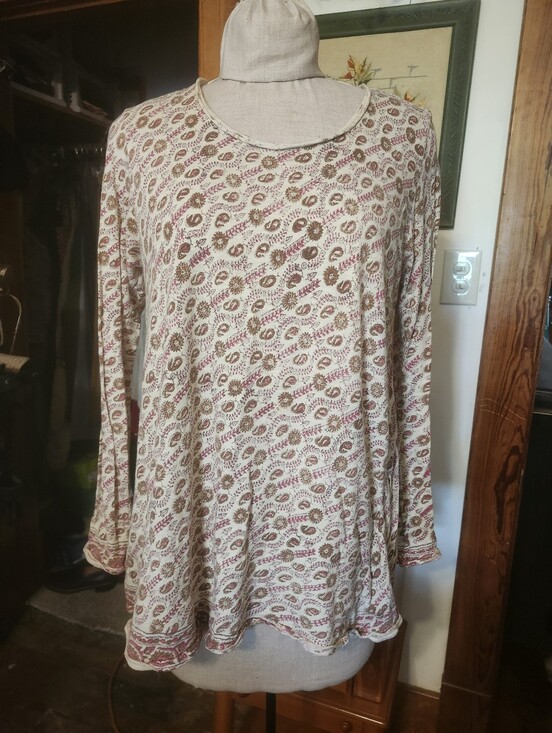 Magnolia Pearl Tops - Magnolia Pearl Paisley Long Sleeve Tee